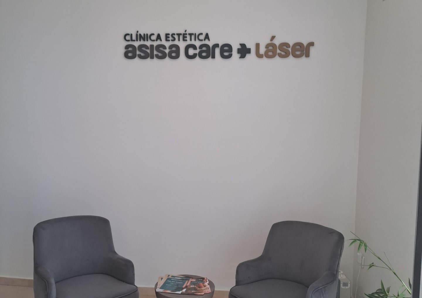 Sala de espera Clínica ASISA CARE